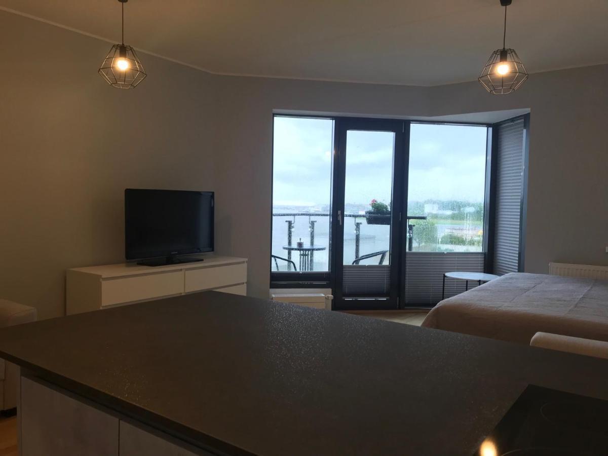 Apartment24 Yacht Club View ปาร์นู ภายนอก รูปภาพ